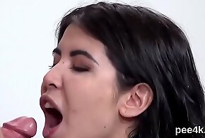 Perfect idol gets her spread vagina absolute of warm urine and splashes