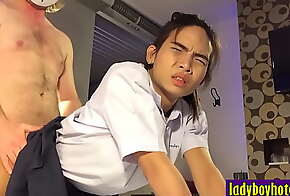 Cute Asian ladyboy Ploy sucked big hard cock before hardcore ass fucking
