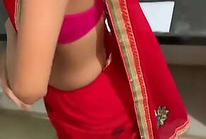 Bhabhi with a sexy butt is ready to fuck with delivery boy