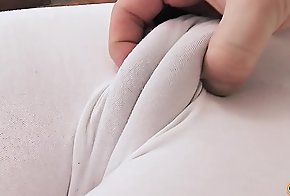 Big Pain in the neck Abstruse Huge Cameltoe Pussy Working Out.