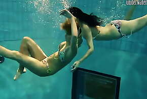 Hottest chicks swim nude underwater