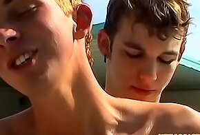 Twinks Casey Wood and Hoyt Jaeger anal fuck in outdoor 3some