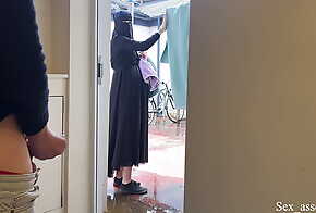 SCARED BUT CURIOUS! Muslim pregnant neighbour in niqab caught me jerking off and asked me to let her touch my uncut dick