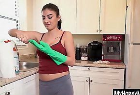 Attractive Latina maid sells her pussy for extra cash