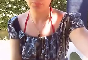 Video voyeur ragazza cicciottella ha un grosso diaper in giardino