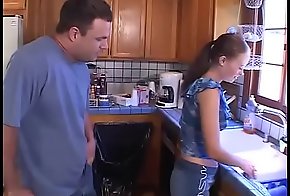 He hits on her stepdaughter to the fullest she'_s washing dishes