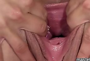 Wacky czech spread out opens up her juicy vagina to burnish apply maximum