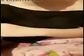 cute girl on periscope showing her sexy crowd