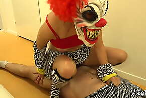 Porno Clown Prank with Fucking Pussy and Cumshot. Vira Gold with Camilla Moon